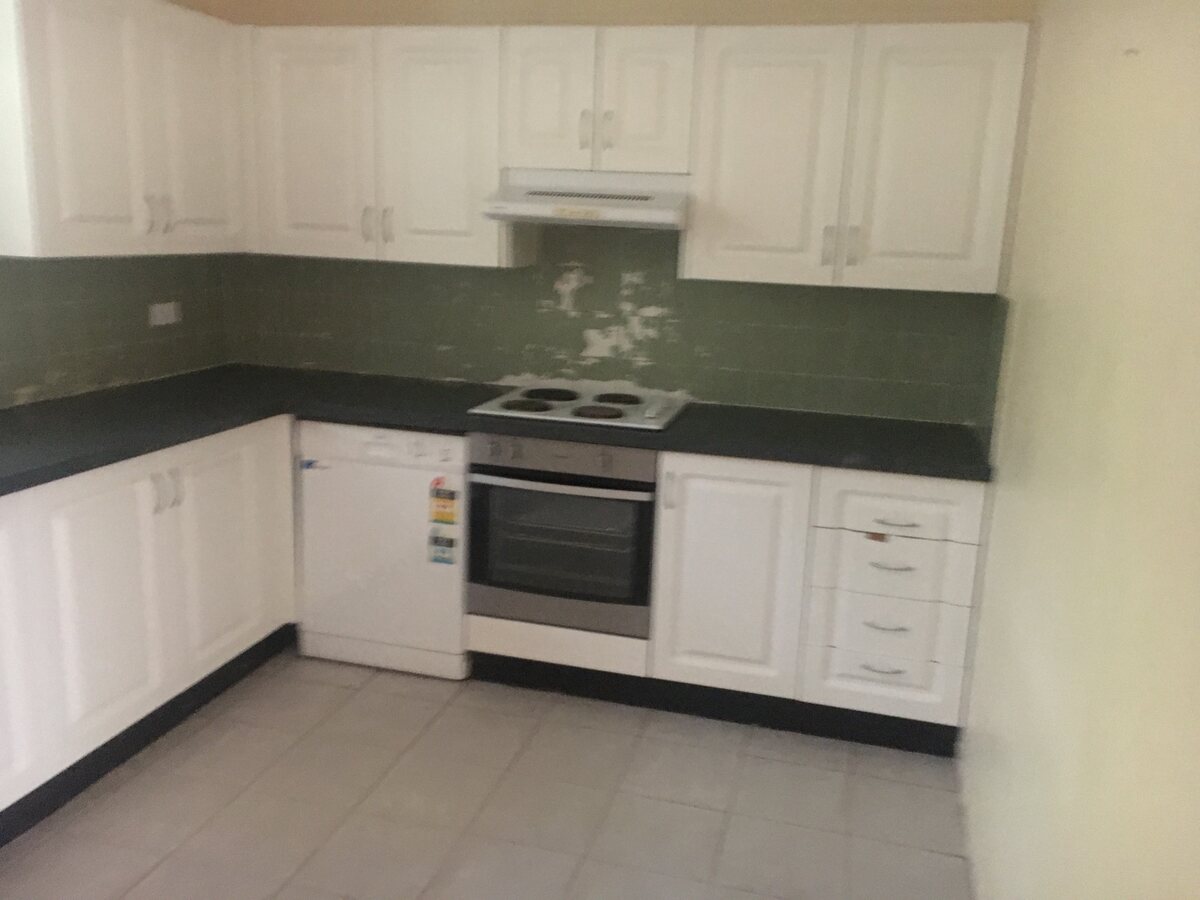Complete kitchen before demolition